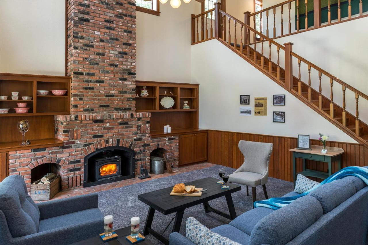 Gardenview Estate Bed And Breakfast Kettle Falls Exterior photo