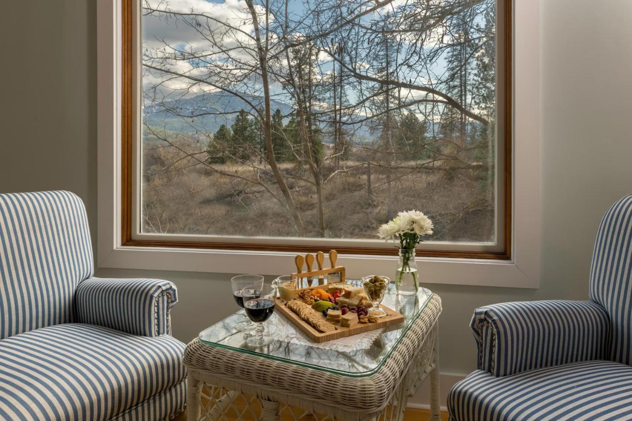 Gardenview Estate Bed And Breakfast Kettle Falls Exterior photo